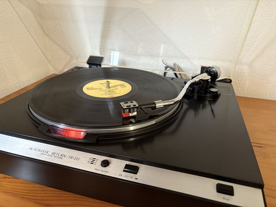 Gira discos Sansui FR-D3