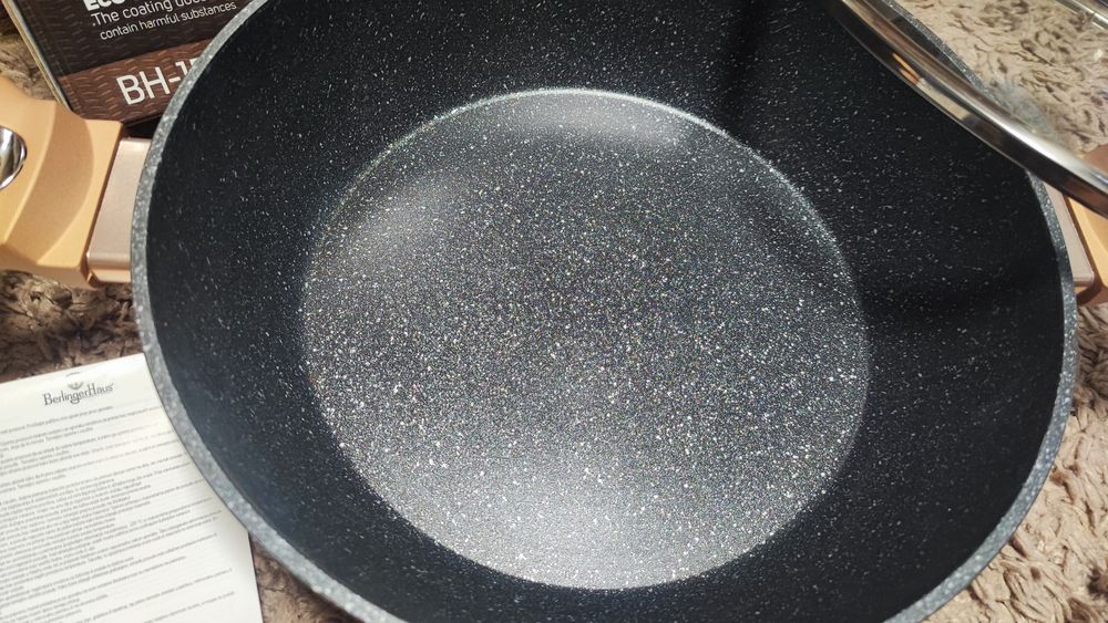 Сотейник с крышкой Berlinger Haus Rosegold Metallic Line 28 см BH-1519