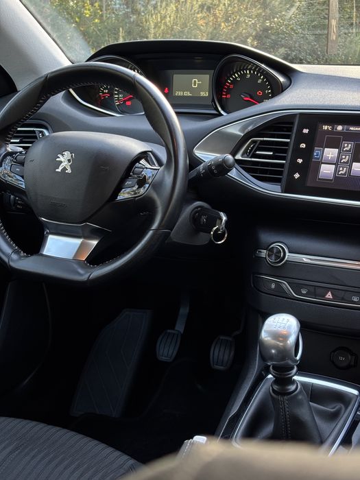 Peugeot 308 1.6HDI 120cv