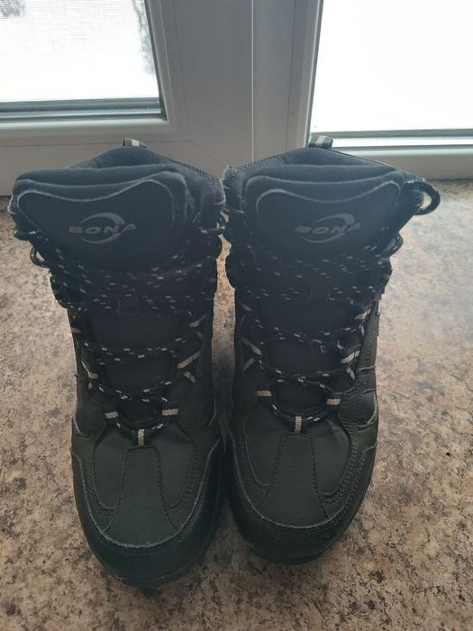 Зимові підліткові ботинки BONA (б/в)