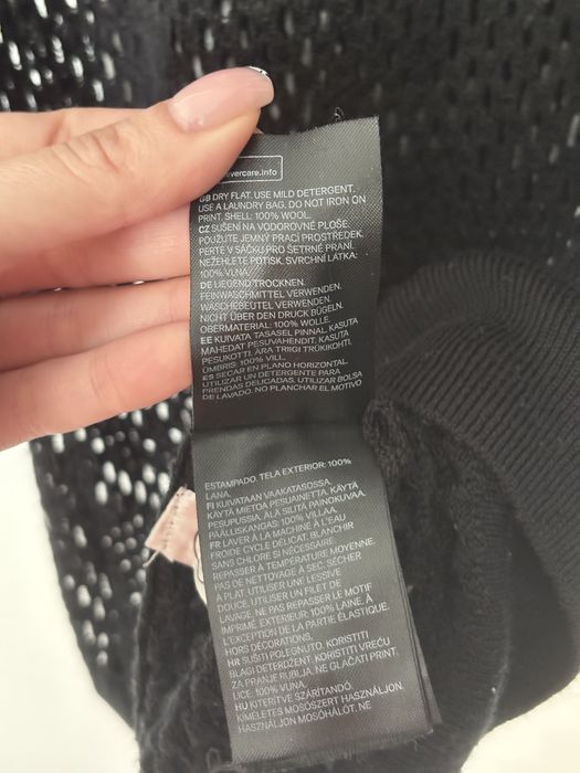 Sukienka siateczkowa wełniana Moschino czarna M