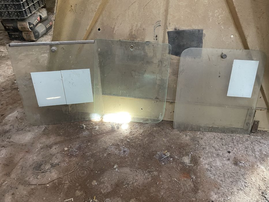 UMM Cournil - Peças