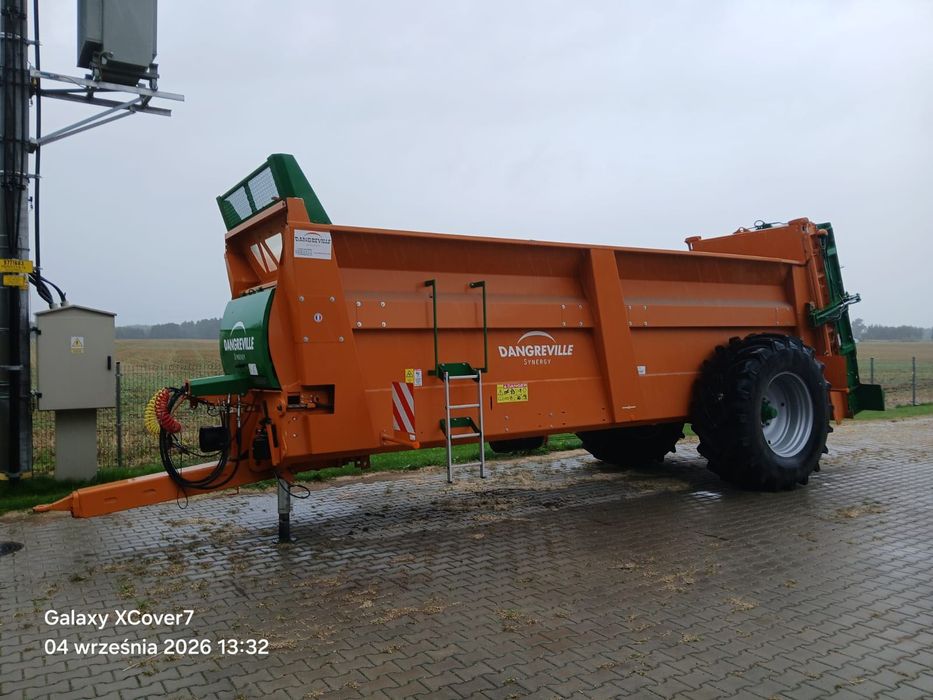 Rozrzutnik DANGREVILLE SVL 20m3 rok 2022