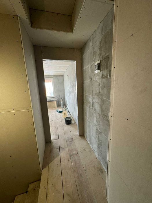 Будинок, смт. Куликів ( центр)