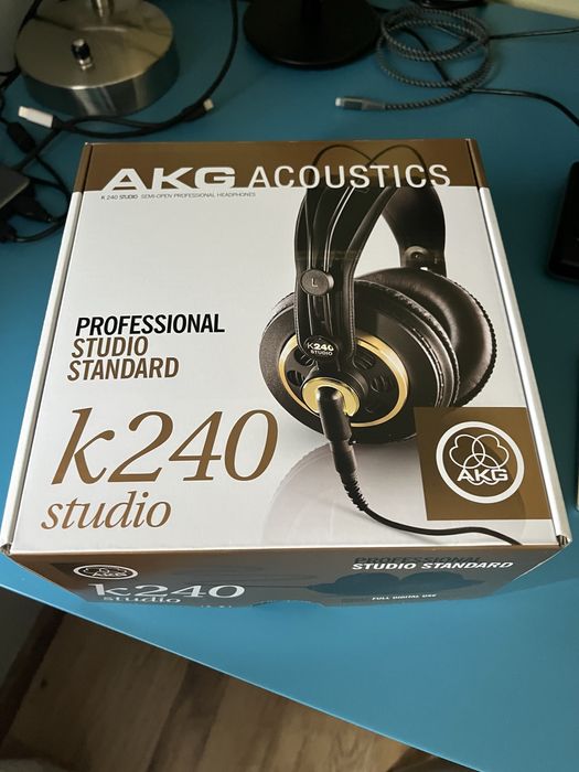 Auscultadores AKG K 240