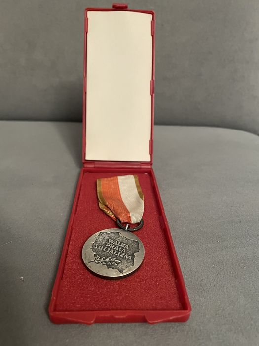 Medal order Walka Praca Socjalizm