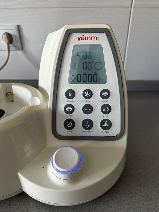 Vendo Robot de cozinha Yammi (como nova)