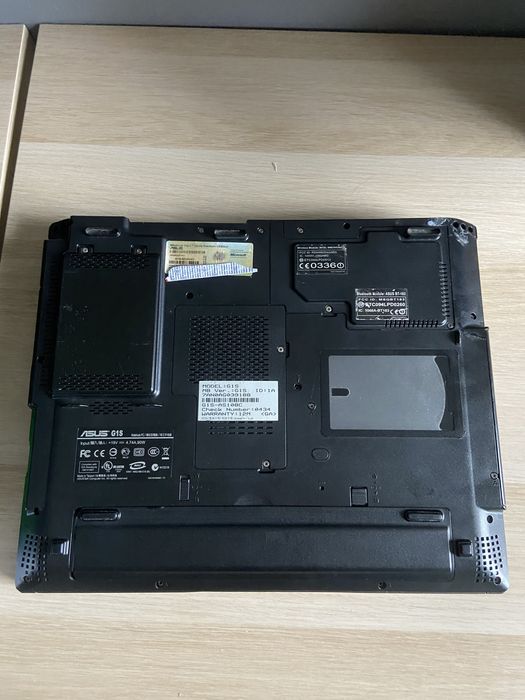 Retro laptop gamingowy ASUS G1S C2D T7300 3 gb 8600m gt 120gb SSD