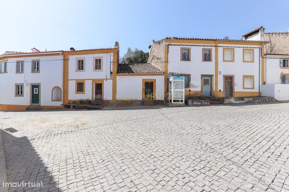 Casa tradicional em pedra com espaço exterior em São Matias, Nisa