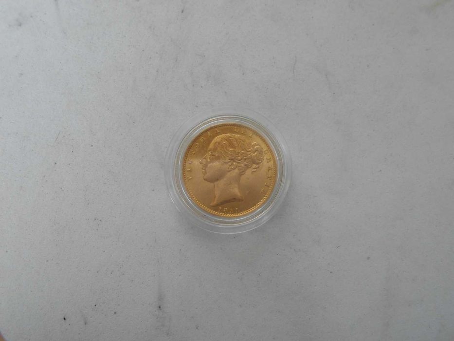 Libra Rainha  Vitória  ( Brasão de 1851 ).