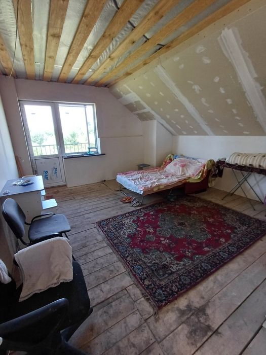 Продам новий будинок за містом з власним озером