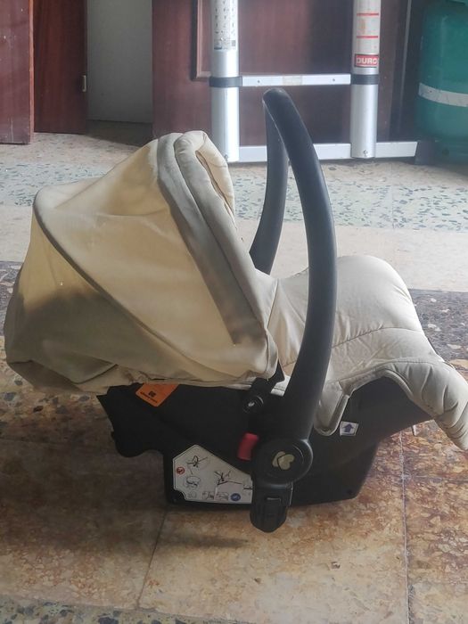 Cadeira de carro de bebe