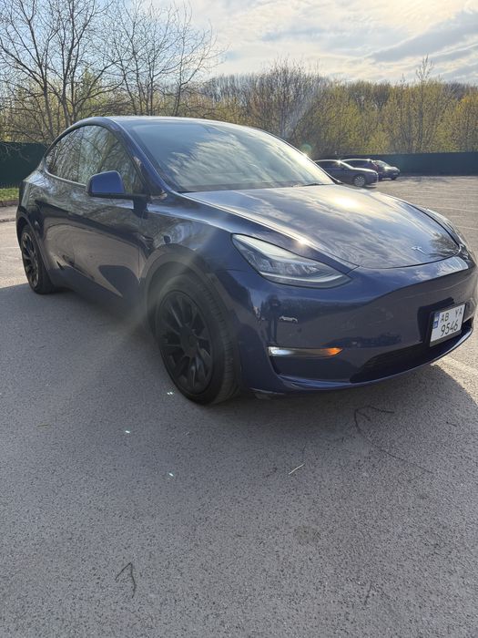 Tesla model Y 2022