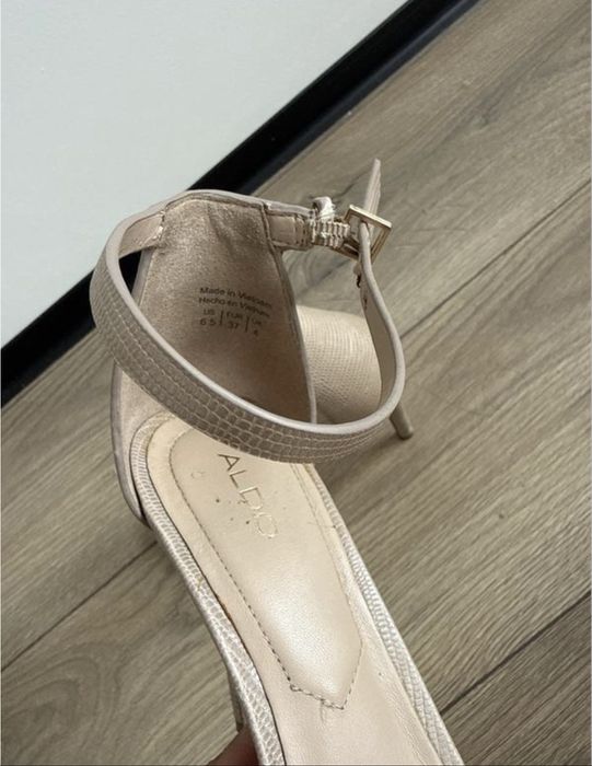 Босоніжки на шпильці Aldo