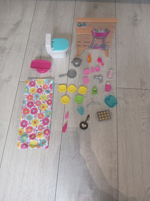 Domek barbie I akcesorja do domku