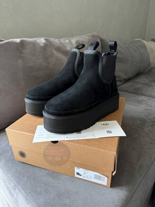 UGG Neumel Platform Chelsea Black