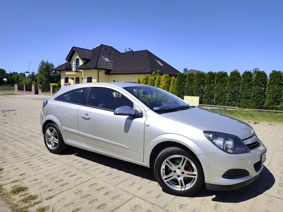 Oszczędny i gustowny Opel Astra H GTC 1,4b+LPG , ładny środek, sprawna klimatyzacja, super cena!!!