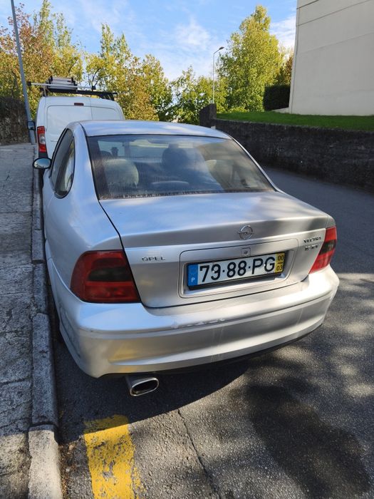 Opel Vectra 1.6 100cv