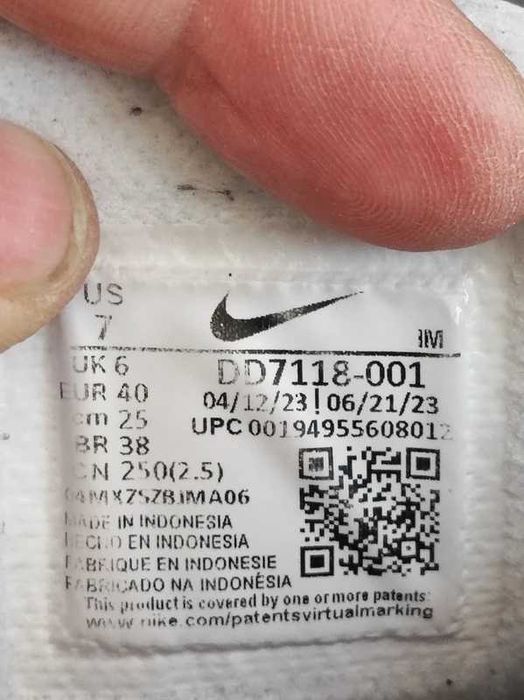 - Nike Air Max Ltd3 - Sneakersy r. 40