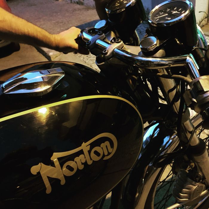 Norton Commando 750 Interstate