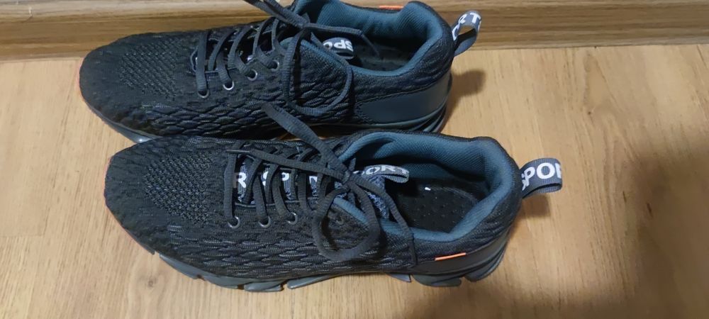 Buty sportowe rozmiar 45