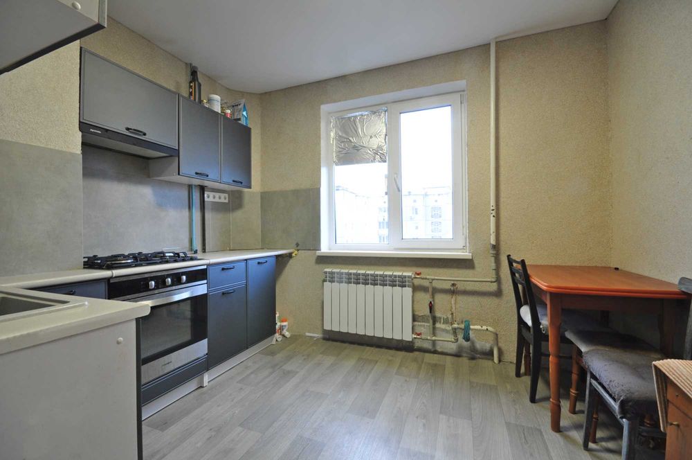 Без % Кімната в 3-кім. квартирі, 4 мкр-н. Реальна!