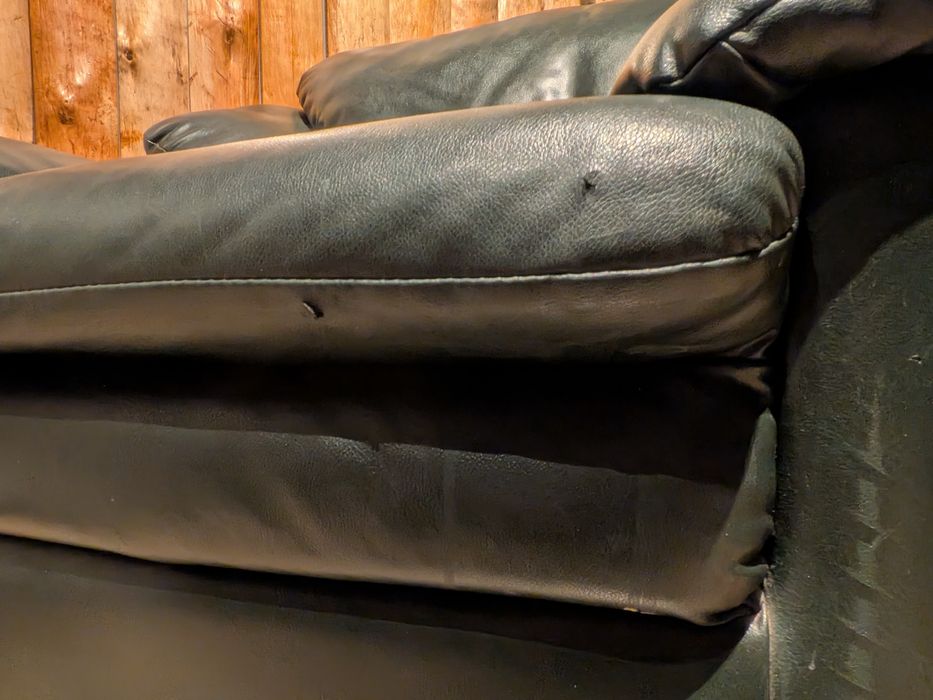 Cadeira em couro natural