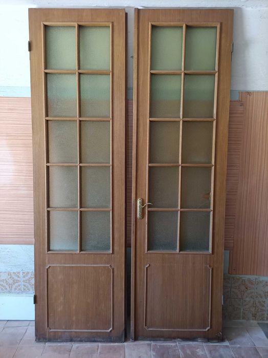Двері з дуба двосекційні 2500х700+700мм, не нові.