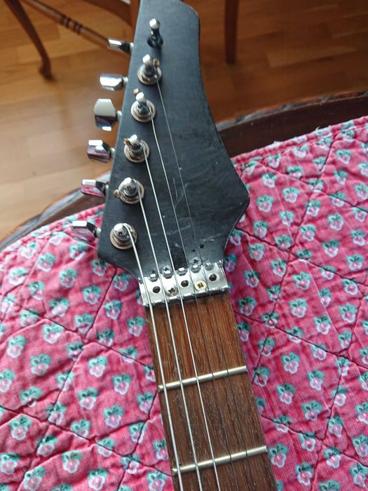 Gitara projekt do wykończenia