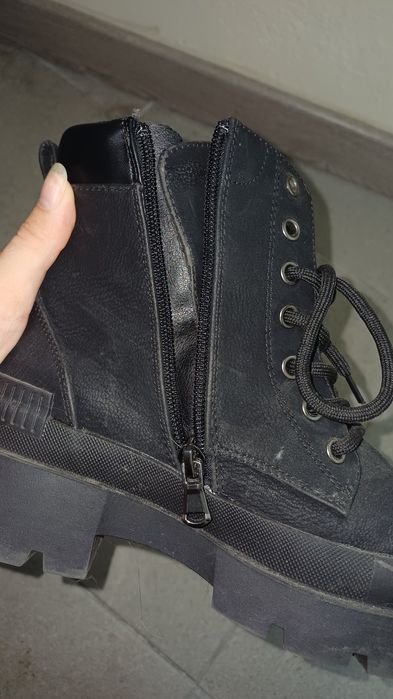 Botas com fecho número 36