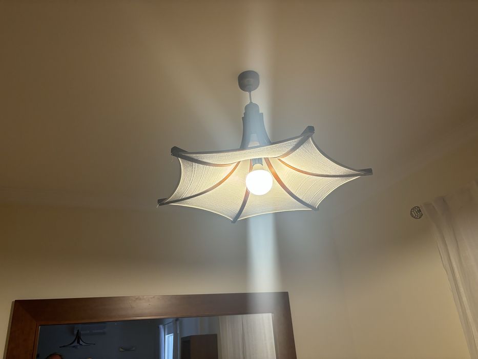 Candeeiro duplo em bom estado