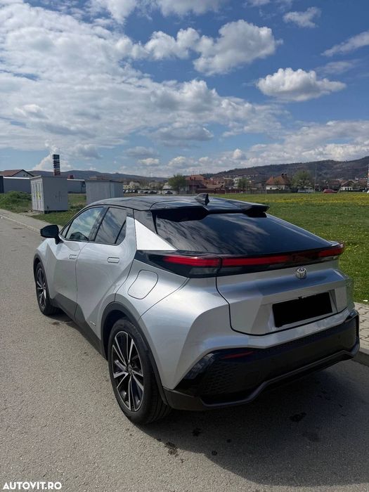 Toyota C-HR Toyota C-HR 1.8 Hybrid 140 KM | 2024
