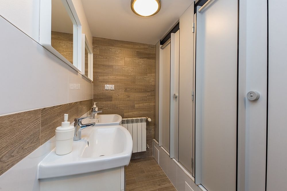 Raszyn Pokoje dla pracowników 50 zł/łóżko