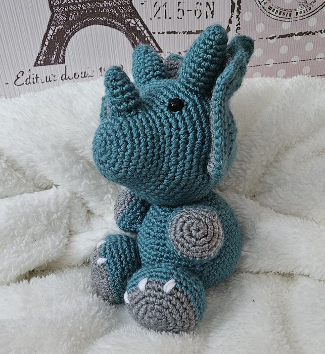 Triceratops szydełkowany