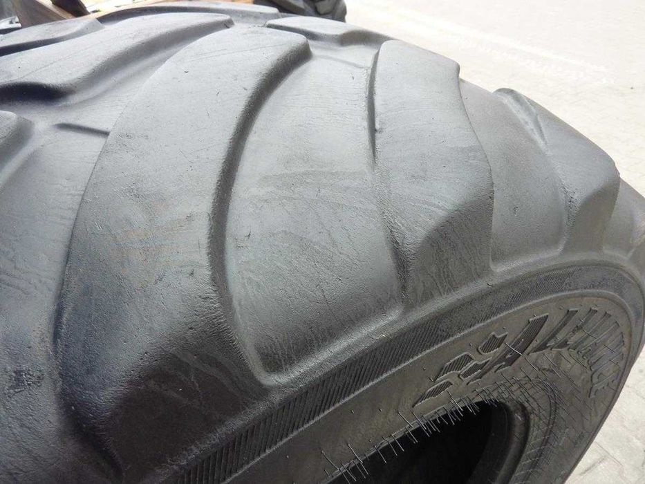 2x Opona używana rolnicza 600/55R26.5 ALLIANCE FLOTATION 1000zł(szt.) W3819