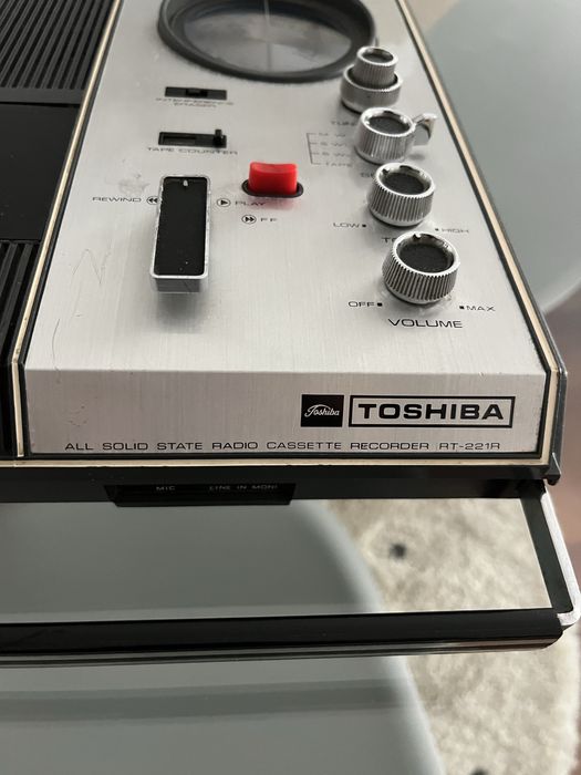 Rádio Vintage Toshiba