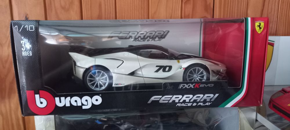 Miniaturas colecção 1/18