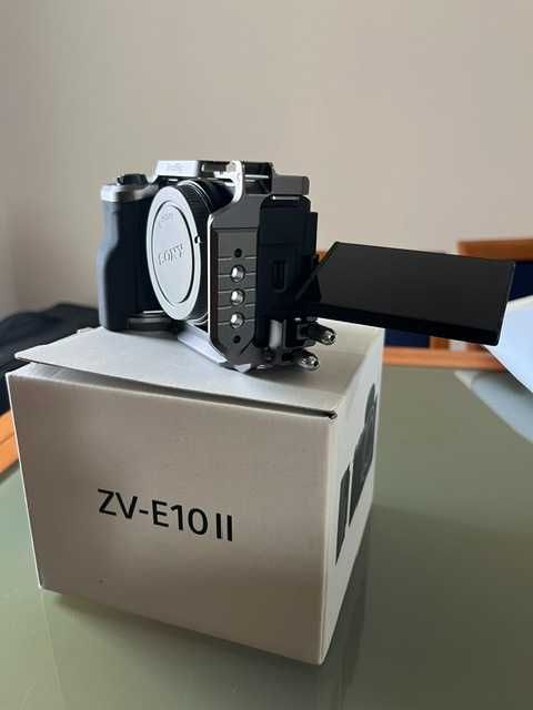 Sony ZV-E10 II Só Corpo + Cage SmallRig | Como Nova | Garantia Europeia