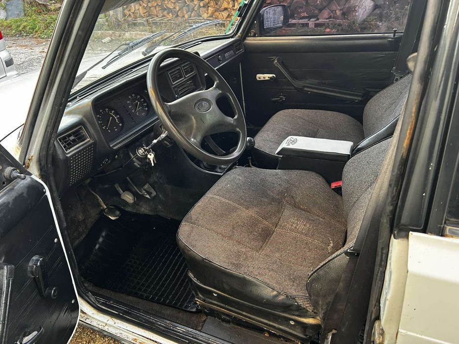 ваз 21043 біла 2002