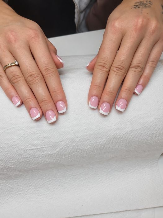 Pedicure. Hybryda.Przedłużanie
