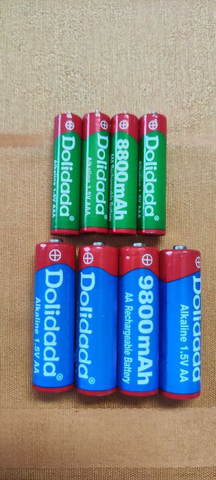 Pilhas Recarregáveis AA  AAA  1,5V novas (8 pilhas)