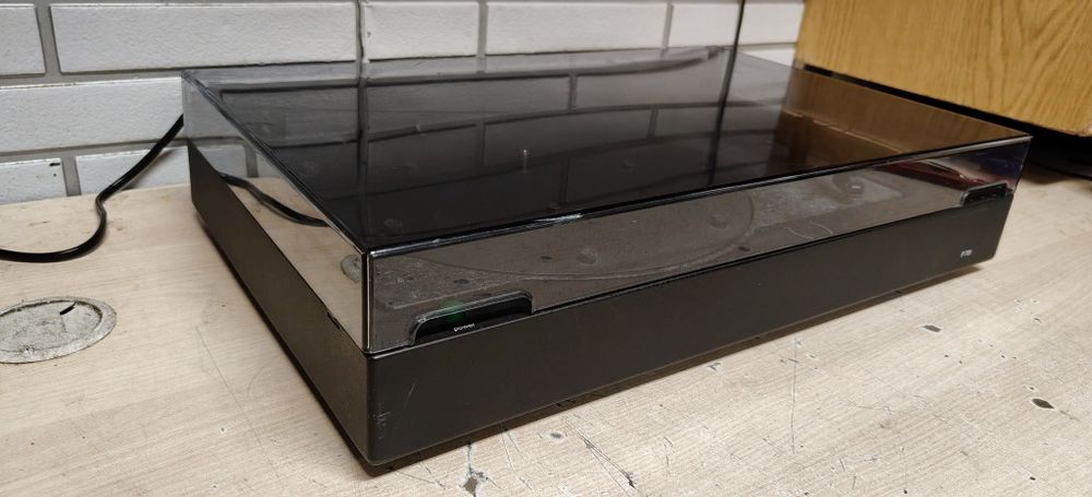 Gramofon BRAUN P 701. Full automatic