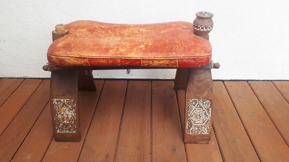 Antyk podnóżek do renowacji