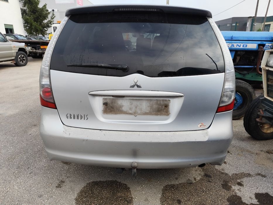 Mitsubishi Grandis (peças)