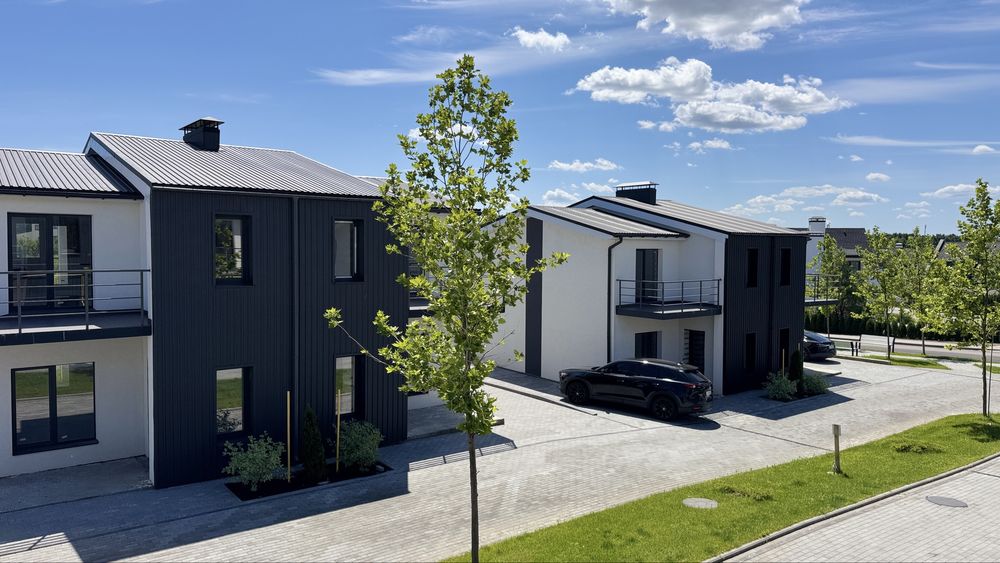 Забудовник КМ White-Blackie Duplex | Продаж дуплексів Київ