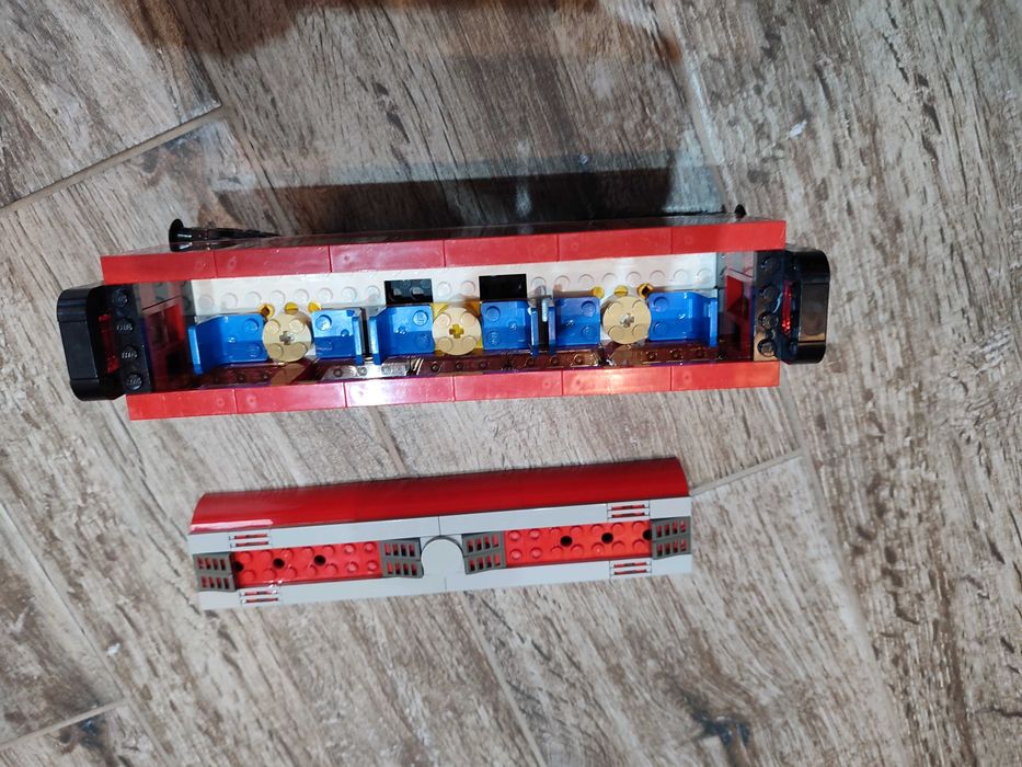 LEGO 7938 City - Pociąg osobowy wagon środkowy Kleszczów • OLX.pl