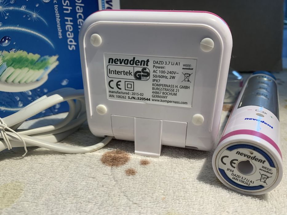 Nevadent - Szczoteczka soniczna akumulatorowa + zapas 6 końcówek