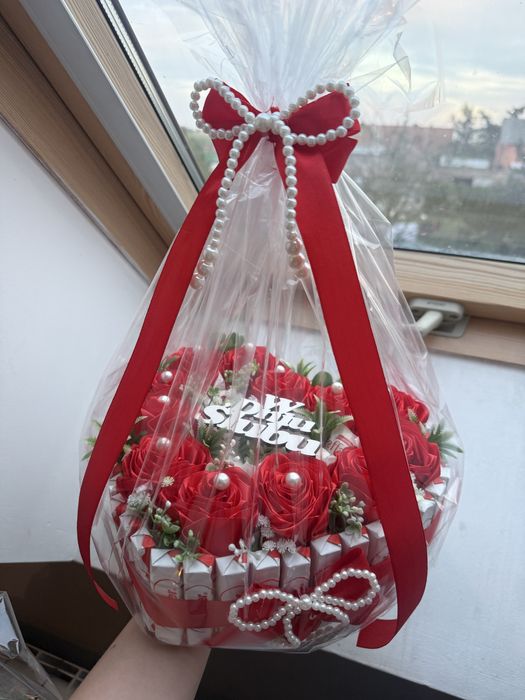 Box kinderki raffaello róże ze wstazki