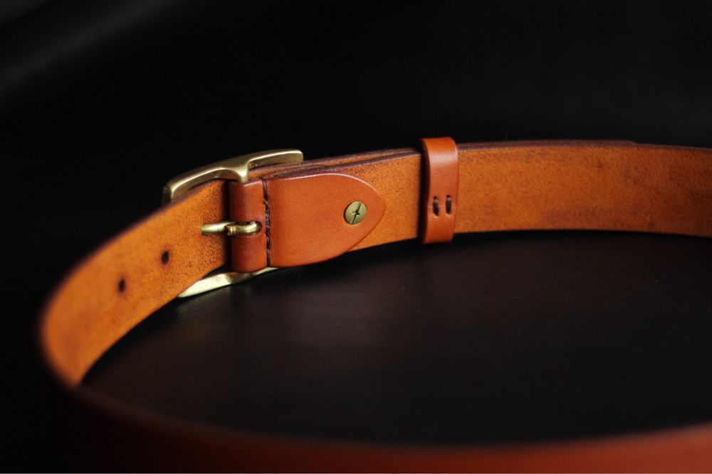 Ремінь чоловічий шкіряний / Ремень мужской кожаный. Ручна робота