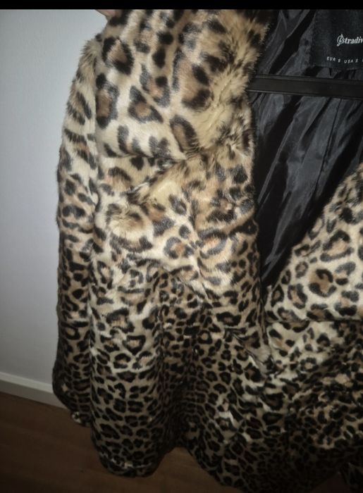 Vendo sobretudo pêlo sintético stradivarius